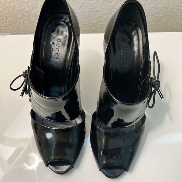 Gucci Patent Leather Peep Toe Patent Leather Booties Booties Sz 8 - Picture 3 of 9